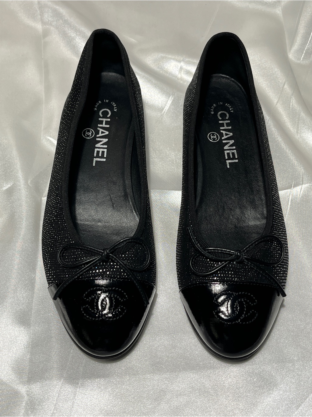 Chanel Black Bow Cap-Toe Ballet Flats With Cc Logo